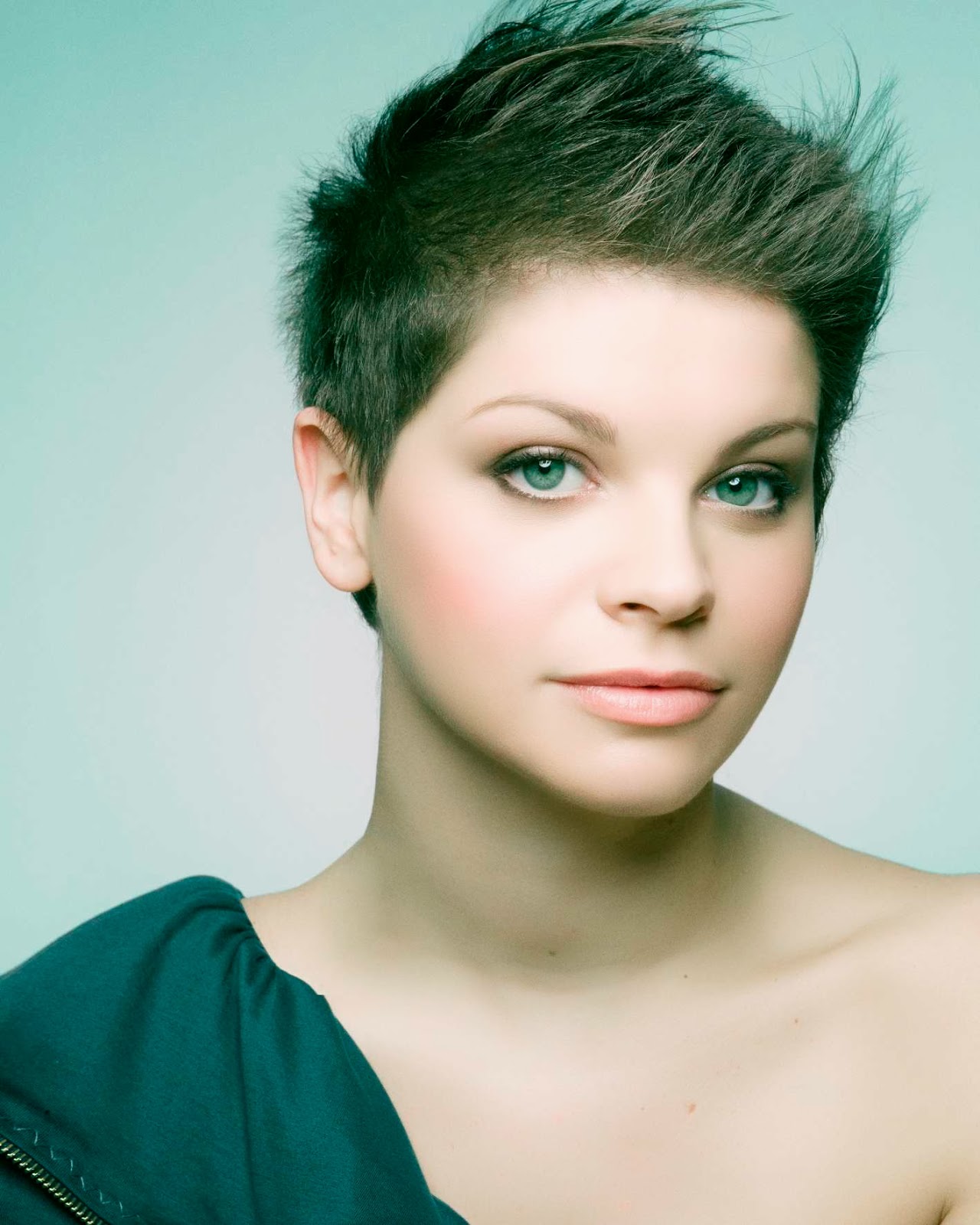 ALESSANDRA AMOROSO CANZONI DA SCARICA